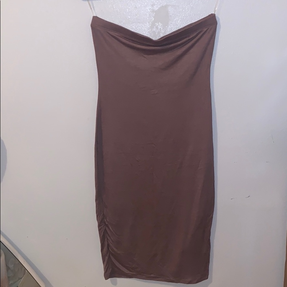 💙 Strapless Midi Dress